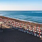 Hotel Random By Lookbookholiday Side