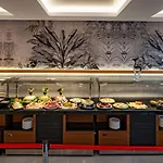 Hotel Random By Lookbookholiday 4*