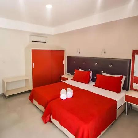 Random By Lookbookholiday Hotell 4*