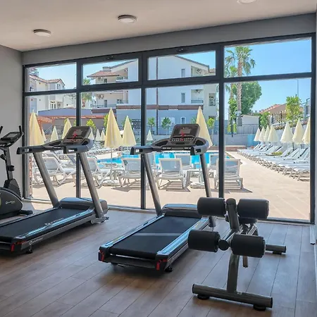 Random By Lookbookholiday Hotell Side