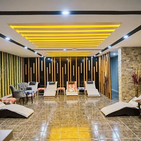 Random By Lookbookholiday Hotell