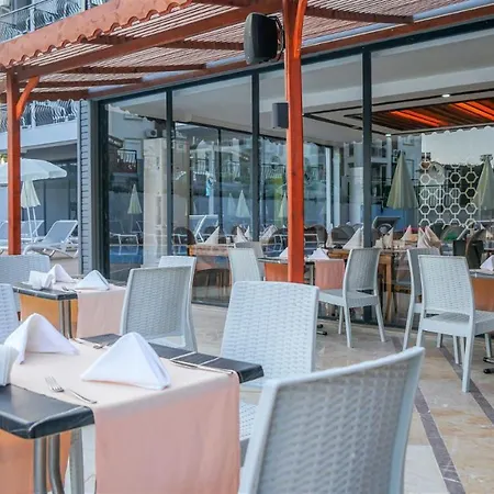 호텔 Random By Lookbookholiday 4*