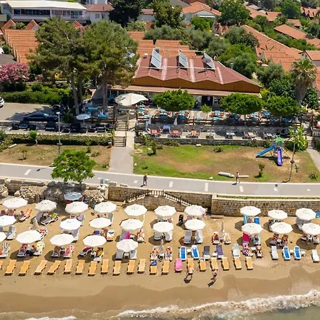 Hotell Random By Lookbookholiday 4*