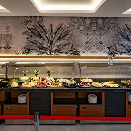 호텔 Random By Lookbookholiday 4*