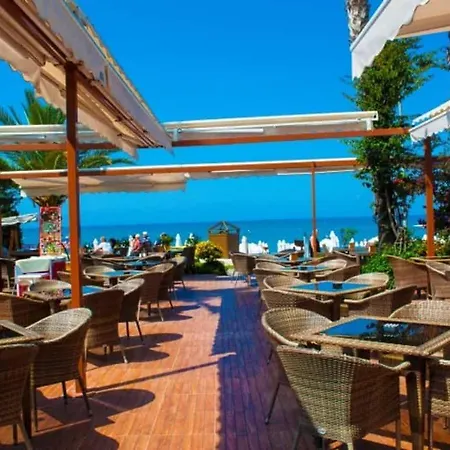 Hotell Random By Lookbookholiday