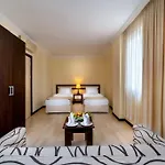 Random By Lookbookholiday Hotel Side