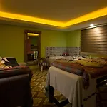 Hotell Random By Lookbookholiday