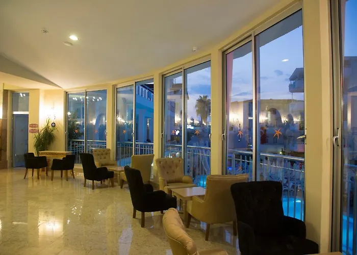 Random By Lookbookholiday 酒店