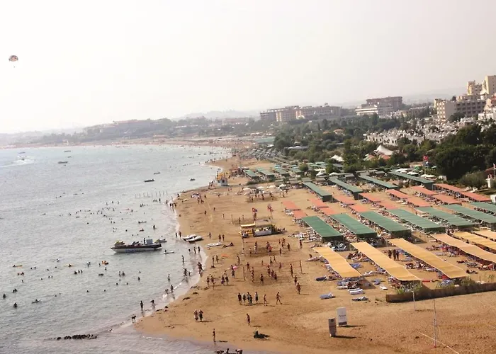 Random By Lookbookholiday Hotel 4*